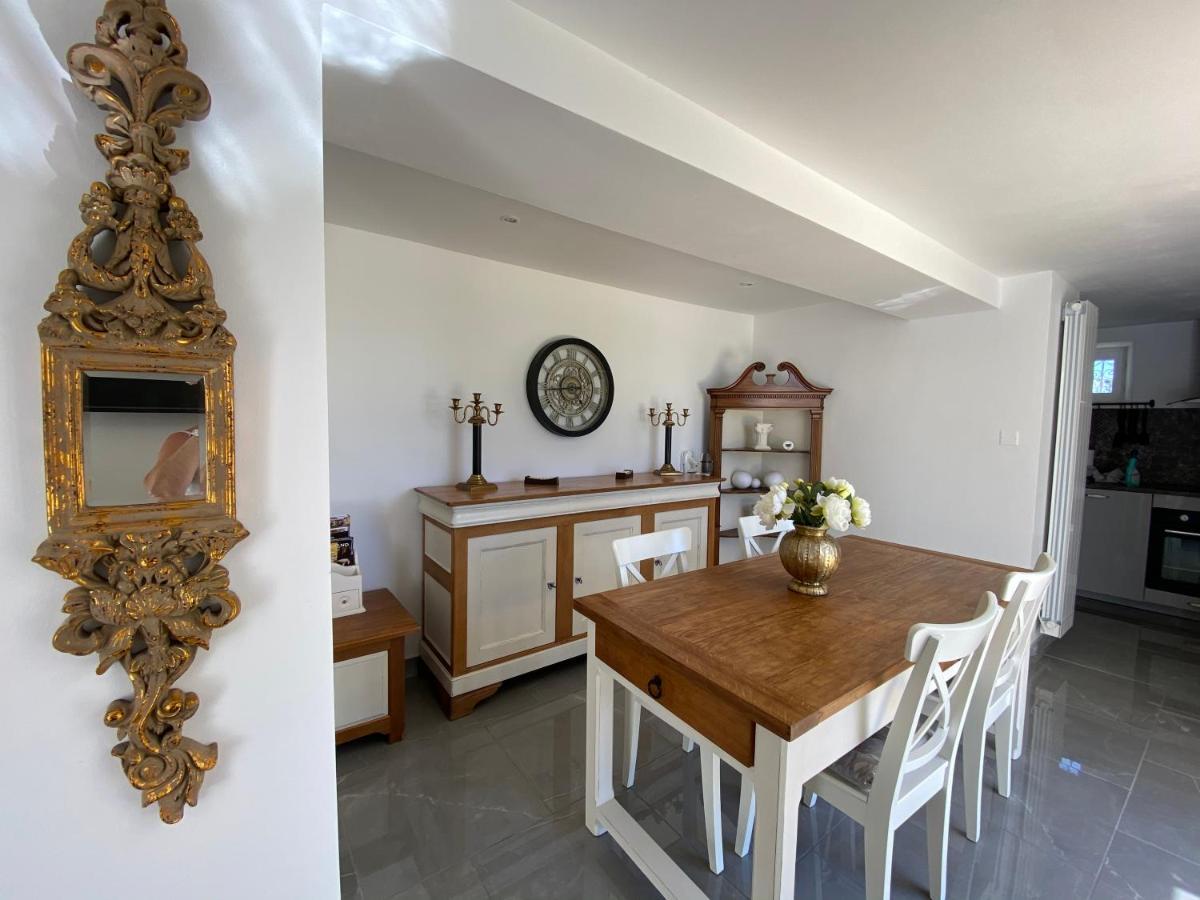 Amity. Exclusive Poolside Garden Apartment Сарла-ла-Канеда Экстерьер фото