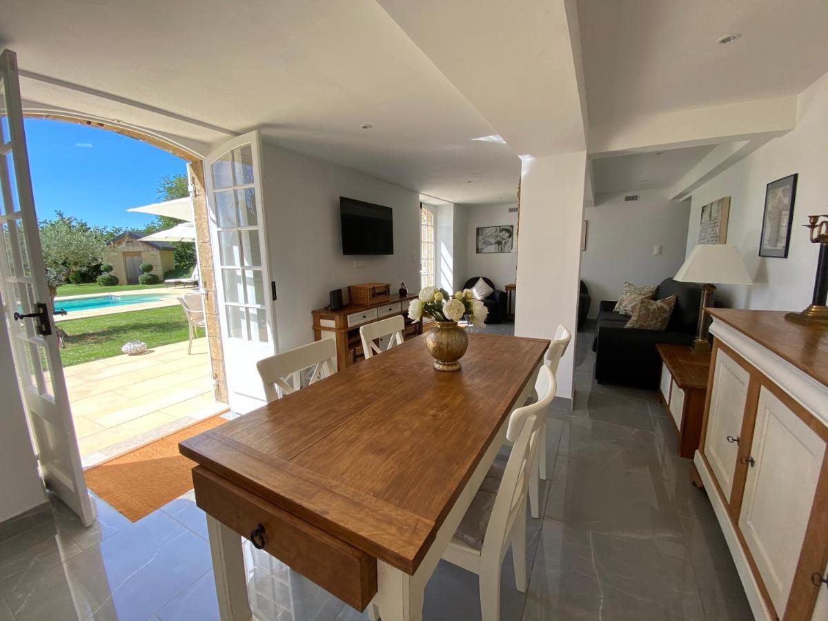 Amity. Exclusive Poolside Garden Apartment Сарла-ла-Канеда Экстерьер фото
