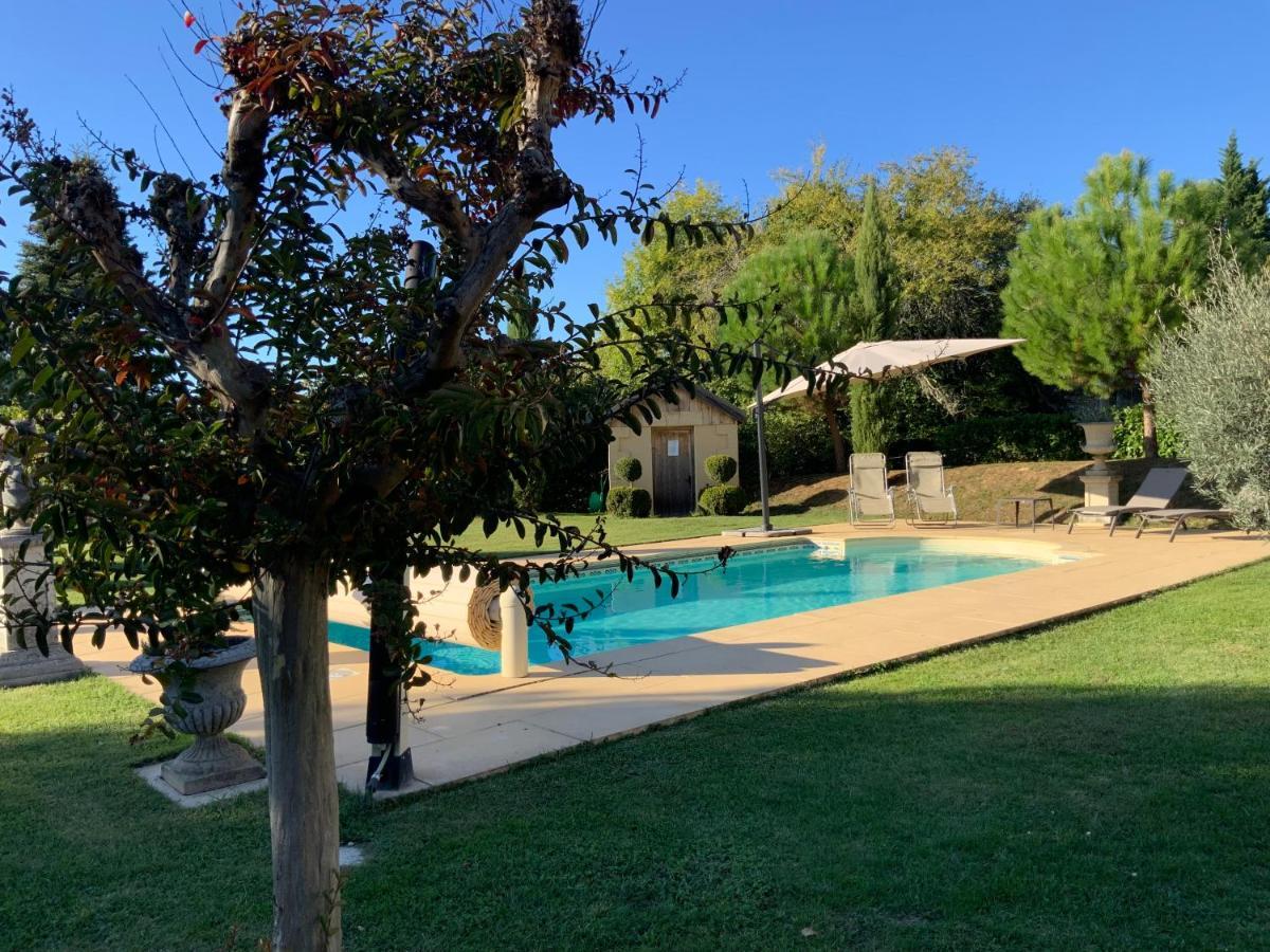 Amity. Exclusive Poolside Garden Apartment Сарла-ла-Канеда Экстерьер фото